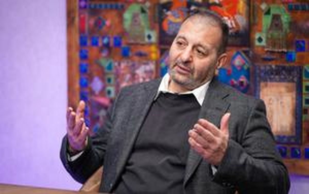 قصه ترس علی دایی از مایلیکهن و دفاع شبانه در دانشگاه/ دوست ندارم جای مهدی تاج باشم/ هیچوقت کنسرت خواننده آنور آبی نرفتم