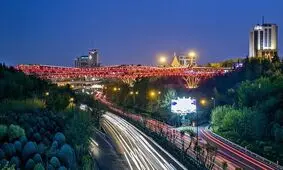 پل طبیعت همزمان با تاسوعا و عاشورا قرمز می‌شود