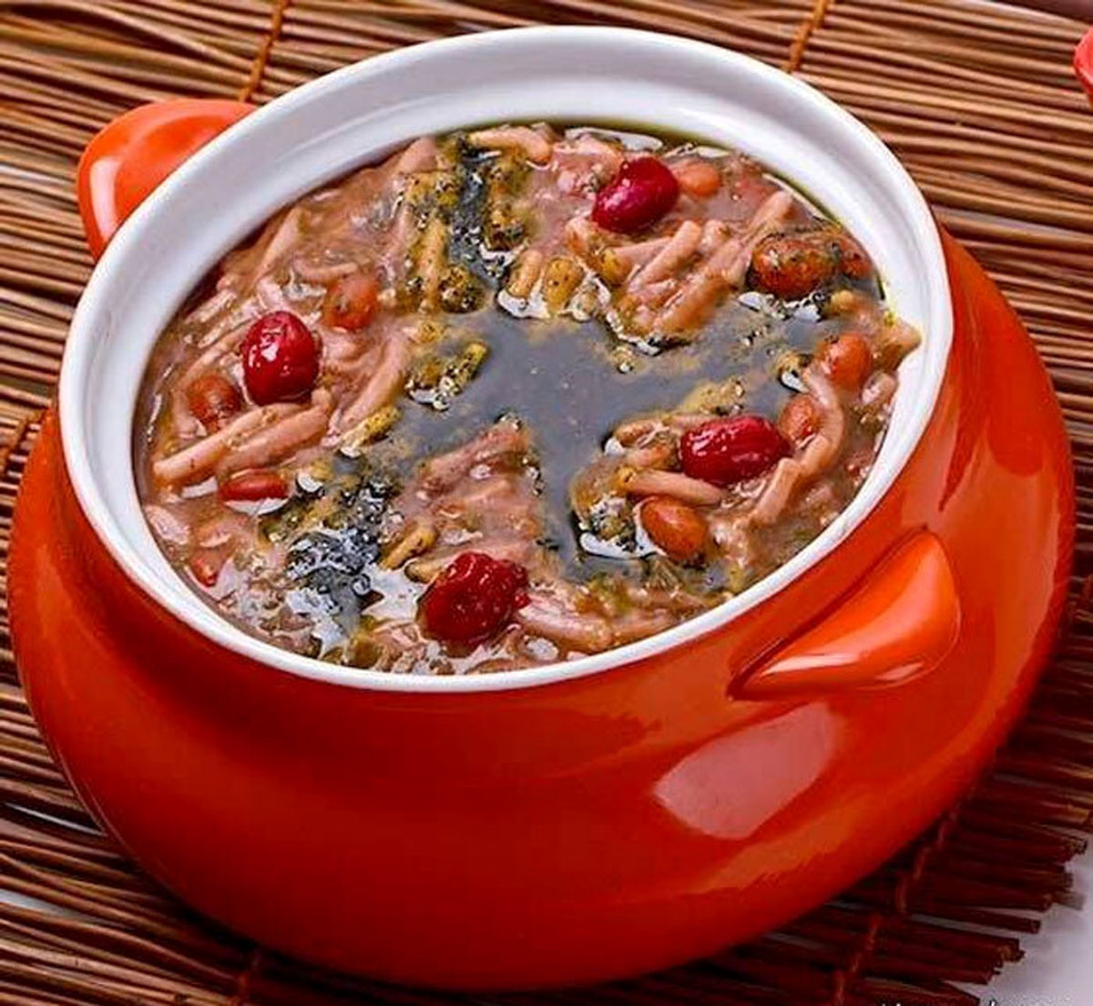 طرز تهیه ۳ نوع آش مخصوص برای چهارشنبهسوری