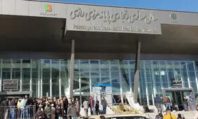 هجوم عجیب مردم به پایانه مرزی رازی برای خروج از کشور و سفر به وان/ ویدئو