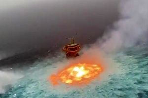 انفجار در خط لوله گاز در دریاچه لری آمریکا/ ویدئو