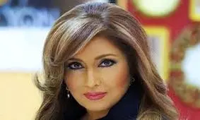 سفر در زمان؛ «لیلا فروهر» بعد افتادن دو دندان جلو در کودکی؛ دهه 40 