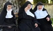 فرار هالیوودی سه راهبه زن از خانه سالمندان 