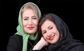 تذکر مادر لیلی رشیدی به وضعیت نشستن او/ ویدئو