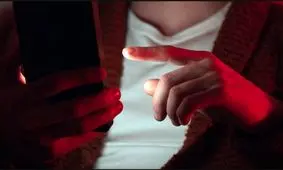 زخم کاری به تخیل عاطفی | ۸۰ درصد مردان پورن تماشا کرده‌اند! | تماشای پورنوگرافی چه بر سر مغز می‌آورد؟