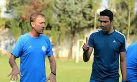 مربی اسپانیایی استقلال امروز وارد ایران می‌شود

