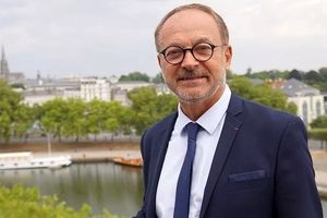خوراندن مواد مخدر به قصد تعرض جنسی/ همه آنچه باید درباره اتهامات سناتور فرانسوی مظنون دانست