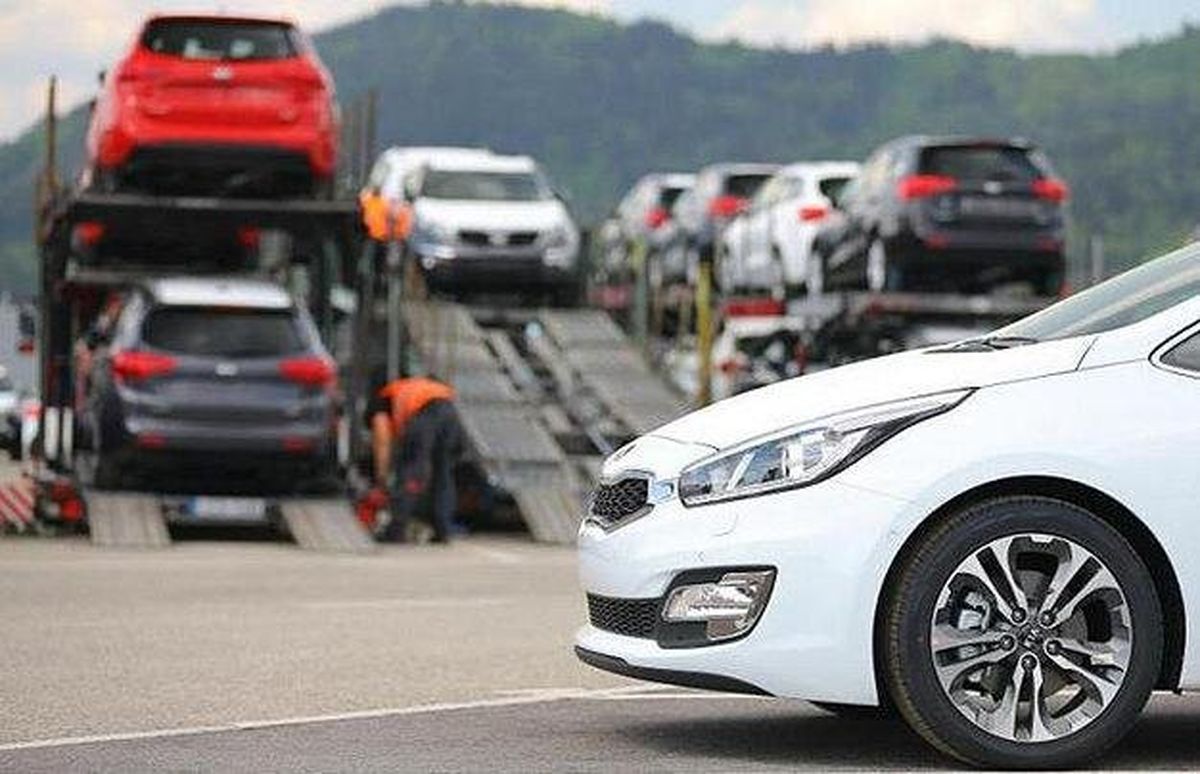 کاهش تعرفه خودروهای وارداتی، راهحل بحران؟