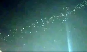 سپاه درباره اشیاء نورانی در آسمان فردیس کرج: بادکنک بود/ ویدئو

