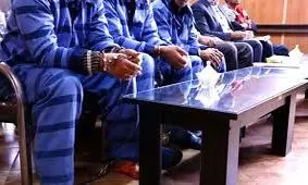 گرفتار شدن دختر جوان در تله 3 شیطان