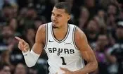 آدم فضایی، اسپرز را فینالیست NBA کرد
