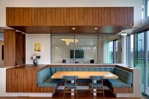 چگونه از فضاهای پرت و بی خودی یک اتاق ناهارخوری زیبا درست کنیم؟