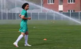 مدافع تیم ملی پیشنهاد پرسپولیس را رد کرد!/ تصویر