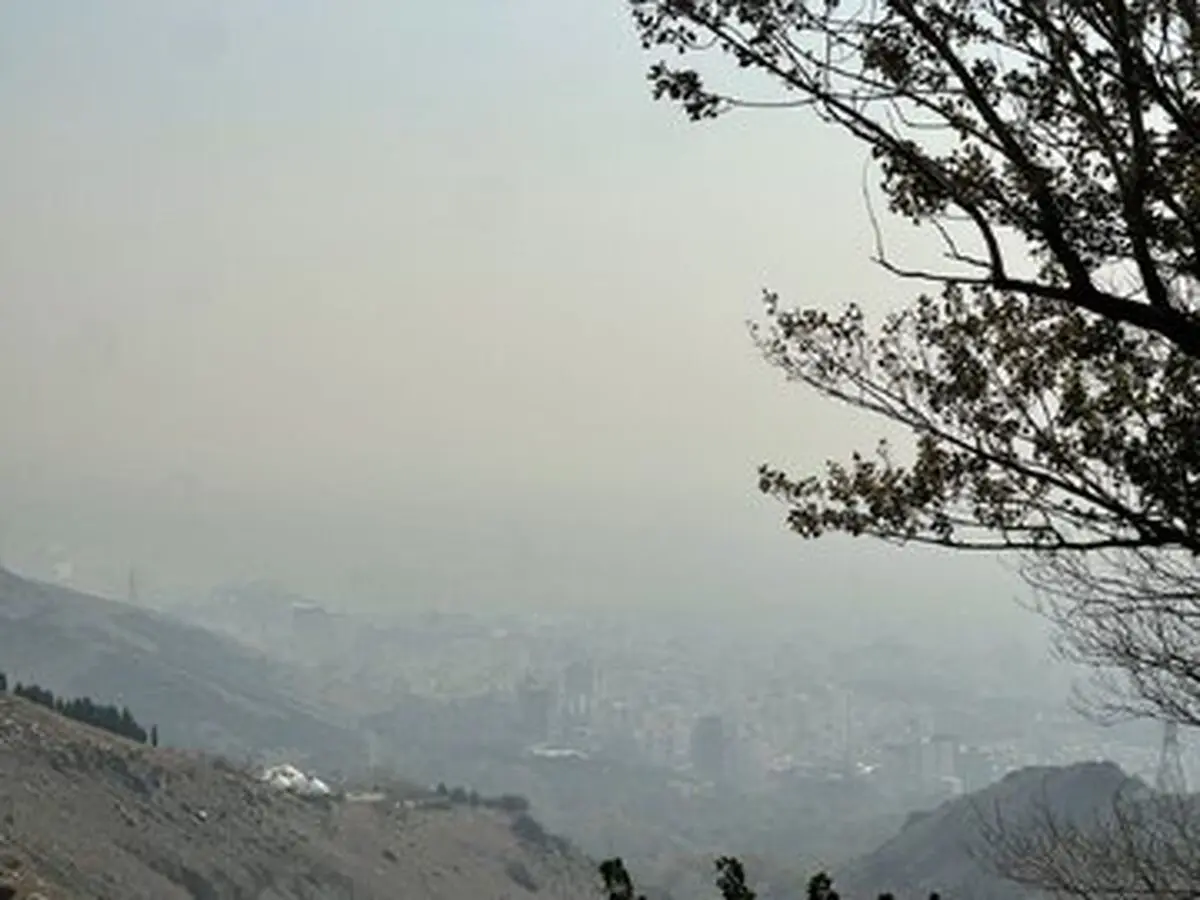 وقتی غول سیاه تهران را می‌بلعد/ تصویر