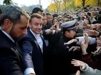 دویدن مکرون به سوی دانشجویان چینی محافظانش را به دردسر انداخت/ ویدئو

