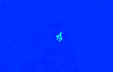  شلیک از جنگنده آمریکایی-اسرائیلی در آسمان ایران/ ویدئو

