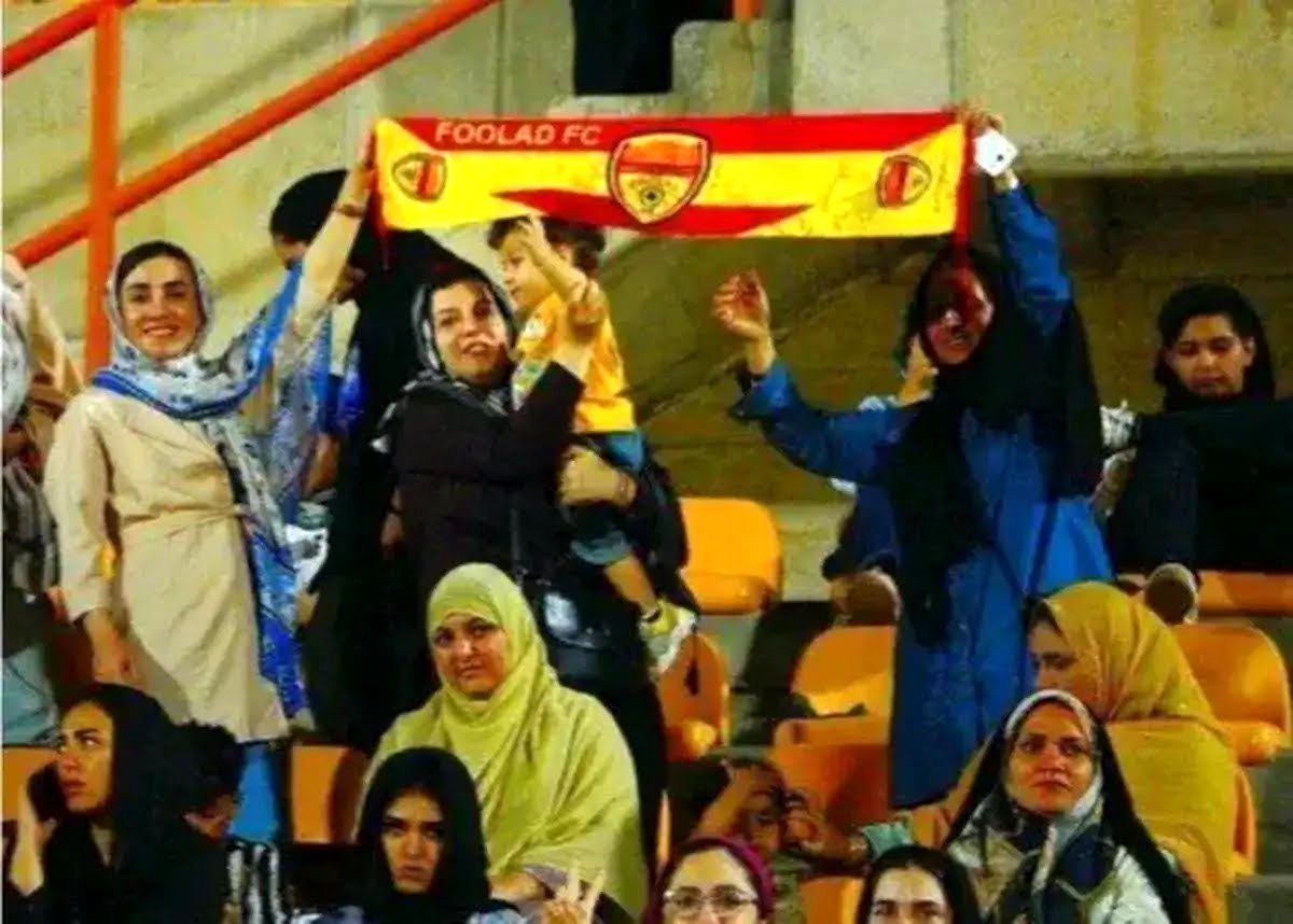 حضور تاریخی بانوان خوزستانی در ورزشگاه فولاد؛ تحقق عدالت اجتماعی با پیگیری استاندار

