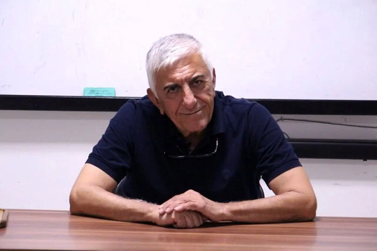 تصویری از رضا کیانیان در کنار همسر و پسرش 