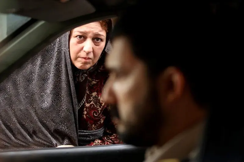 گیتی قاسمی: هیچ جنگی آزادی نمی‌آورد/ دیگر نمی‌توانم در خانه‌ام زندگی کنم/ استرس از خودِ انفجار ترسناک‌تر است