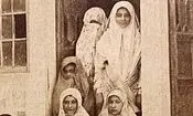 مدرسۀ دختران یهودی در دوران مظفرالدین شاه/ عکس