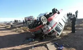واژگونی مینی بوس حامل دانش آموزان در همدان ۲۱ مصدوم برجا گذاشت