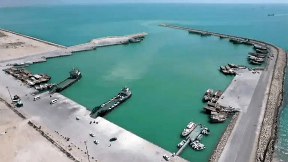 حمله دشمن متجاوز به اسکله‌های دوحه قشم و لیردف جاسک ۲ شهید در پی داشت