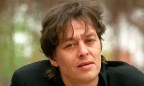 زندگی غم انگیز پسر نامشروع  آلن دلون 