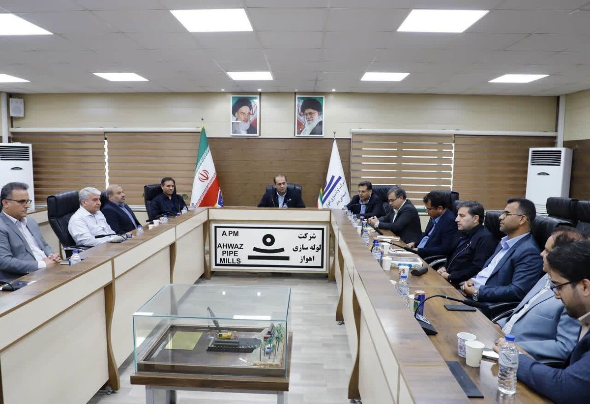 شرکت لولهسازی اهواز با شعار همه باهم برای تولید سال ۱۴۰۴ را آغاز کرد