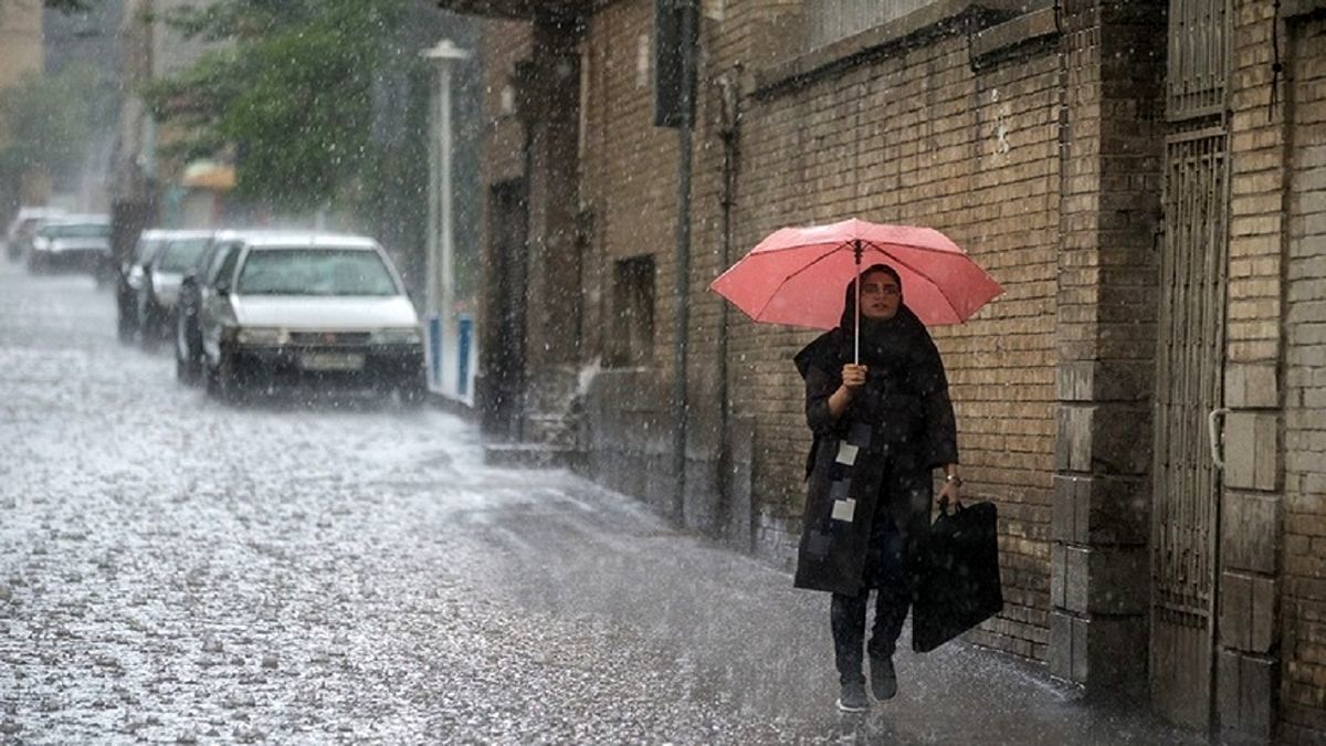 بارش شدید باران در بابل/ ویدئو