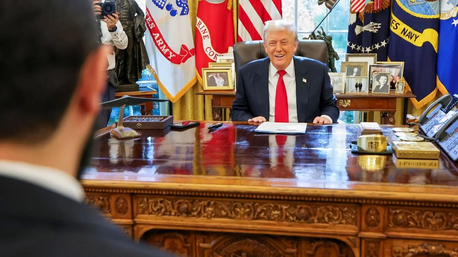 «الشرع» متعهد به جلوگیری از بازگشت ایران به سوریه است/ تحریم سزار لغو نشود ایران و حزب الله باز می‌گردند!