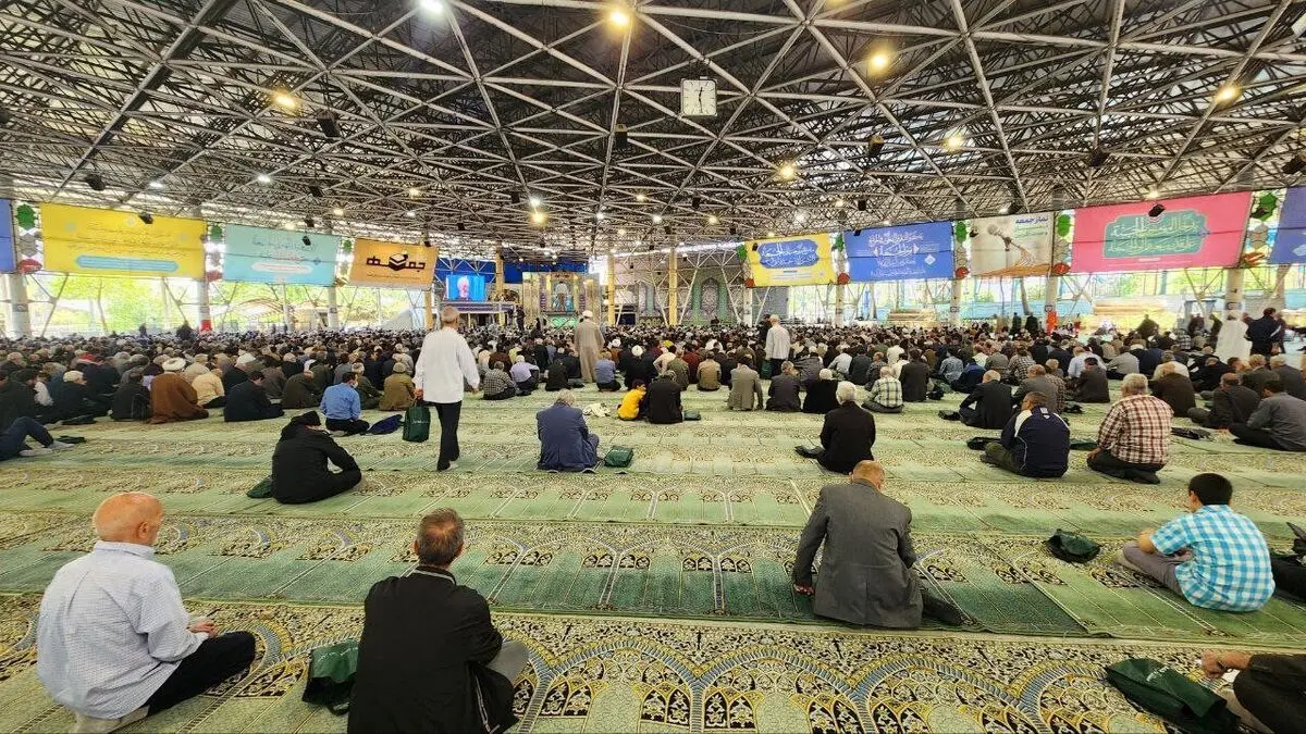 آمار عجیب عبدالرضا داوری از تعداد نمازگزاران پای خطبه کاظم صدیقی/ حتی حزب اللهی ها و مذهبی های سنتی هم معترضند

