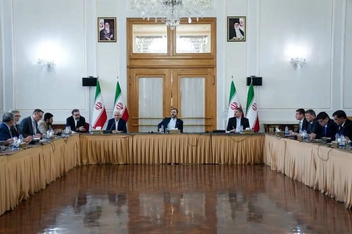 غریب‌آبادی: ایران طرح خود را با هدف خاتمه دائمی جنگ تحمیلی به پاکستان ارائه کرده است