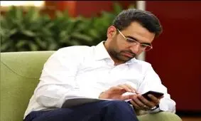 تحلیل آذری جهرمی از سیاست‌ دولت درباره گران کردن نان