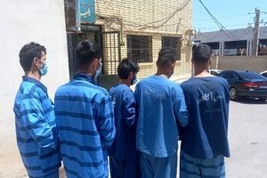 سارقان زورگیر افغانستانی در قرچک به بن بست رسیدند