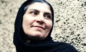 ضبط گذرنامه و وسایل الکترونیکی پرستو فروهر