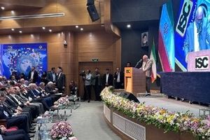 استاندار خوزستان در نشست دیپلماسی اقتصادی: خوزستان پیشران توسعه ملی است / بخش خصوصی نجات‌بخش اقتصاد کشور