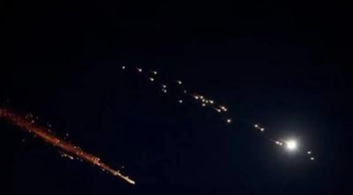علت فعالیت پدافند امشب در تهران چه بود؟ / بازگشت ریزپرنده‌ها به آسمان پایتخت! / فرمانده سپاه حضرت محمد(ص) تهران: پایتخت در امنیت کامل است