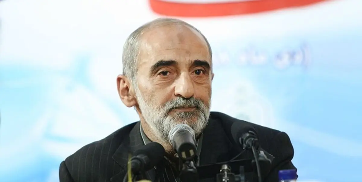 شریعتمداری در انتقاد از ظریف: موشک را برای فشفشه‌بازی چهارشنبه سوری می‌خواهید؟!

