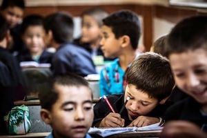 آیا حق تحصیل در رشته های ریاضی و تجربی از دانش آموزان افغان گرفته شده است؟