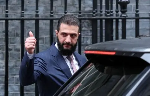 ویدئوی داغ دمشق؛ احمد الشرع بدون تشریفات در یک غذاخوری ساده | ببینید
