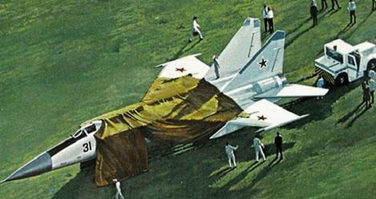 داستان خلبان شوروی که سوار بر یک میگ-25 به ژاپن فرار کرد