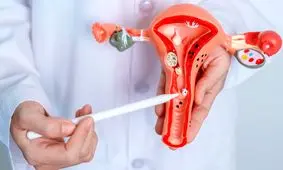 نفخ مداوم می‌تواند نشانه‌ای از سرطان تخمدان باشد

