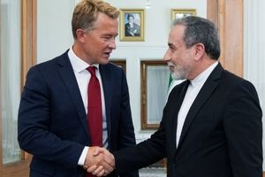 ادعای تهران تایمز درخصوص میانجی جدید مذاکرات ایران و آمریکا


