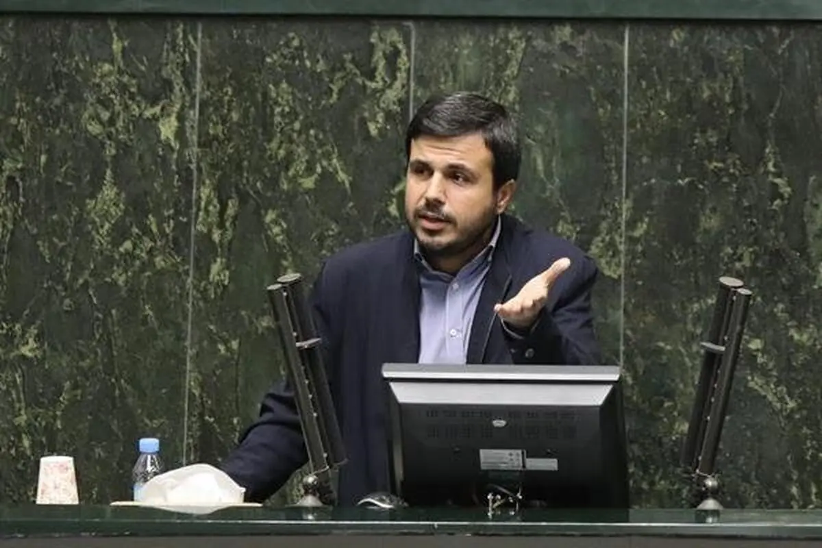 محسن دهنوی حذف خود از لیست قالیباف و پایداری را کار «سهم‌خواهان بداخلاق» دانست


