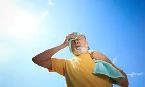 10 نکته برای به حداقل رساندن خطر ناشی از گرمازدگی در تابستان


