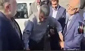 نقد توییتری‌ها به جنجال سفر ضرغامی به قزوین: من با نامرد دست نمی‌دهم!