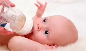 معاون وزیر بهداشت: در عسلویه، به نوزادان شیر مادر ندهید