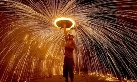چهارشنبه سوری امسال چگونه گذشت؟/ کشف ۲ بسته انفجاری / از بازداشت هنجارشکن ها تا صدها مصدوم/ ویدئو 