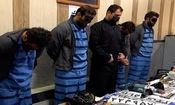 لحظه سرقت تا دستگیری باند سارقان خشن تلفن همراه و منازل در تهران/ ویدئو