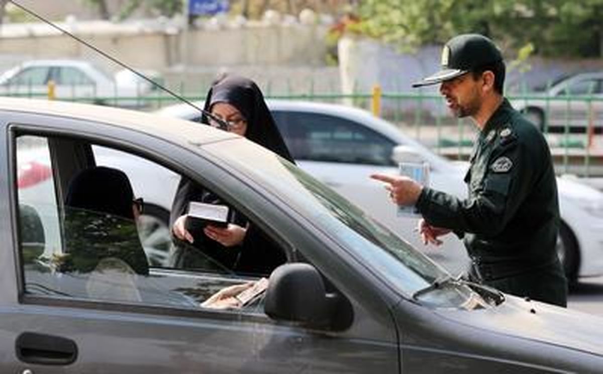  روزنامه اصولگرا درباره از سر گیری ارسال پیامک حجاب: ۱۰۰ روز ناآرامی کافی نبود

